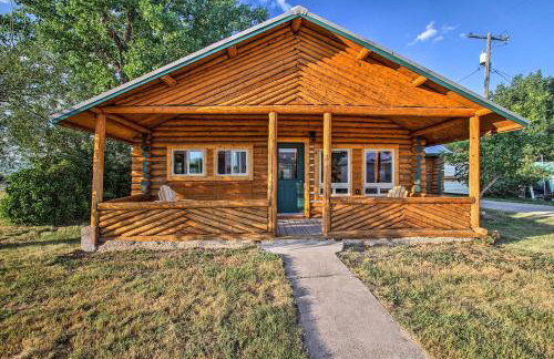 Pet-Friendly Augusta Cabin - Walk to Main Street! - Foto 1