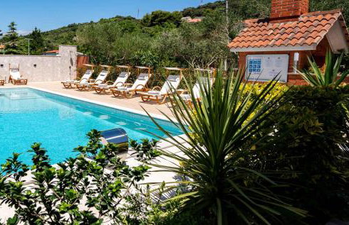 Apartments Foric Rab with Heated Pool, Sauna & Gym - Photo 27