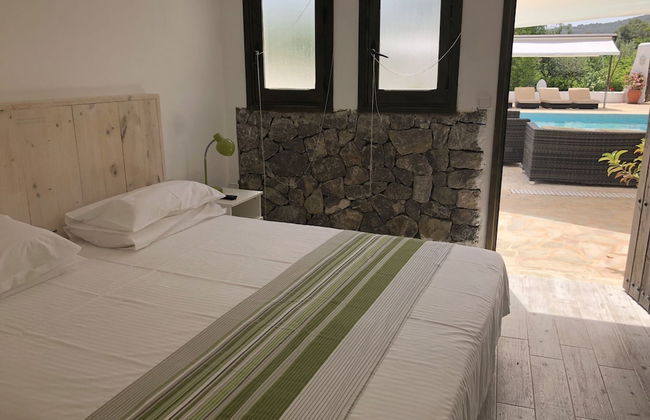 Lush Farmhouse in Sant Miguel de Balansat with Hot Tub & Private Pool - Foto 6