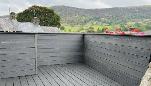 Northcliffe - Stylish Stone Cottage - Spa Bath - Peak Views - Foto 3