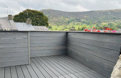 Northcliffe - Stylish Stone Cottage - Spa Bath - Peak Views - Photo 3