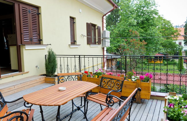 Arina Apartments - Photo 1