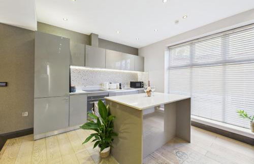 Stylish Mews House, Private Garden, Sleeps 4, Central Location - Foto 3