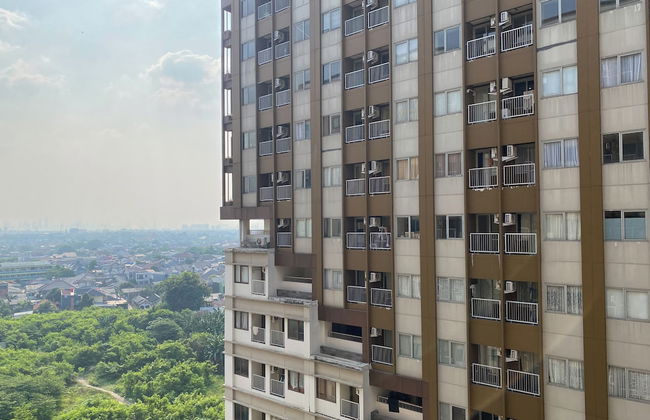 Best Place and Homey Studio Apartment LRT City Jatibening - Photo 20