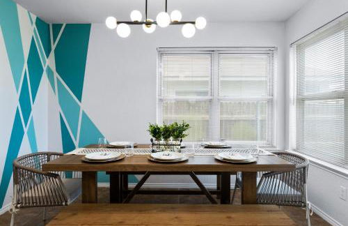 Cowboy Pool - Large Patio - King Bed - Firepit Table - Pet Friendly - Photo 13