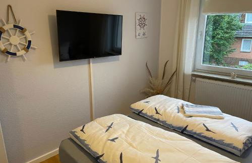 Family House - Photo 16