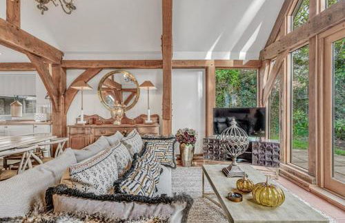 Hiron's Piece and Honeysuckle Cottage - with Hot Tub - Photo 61