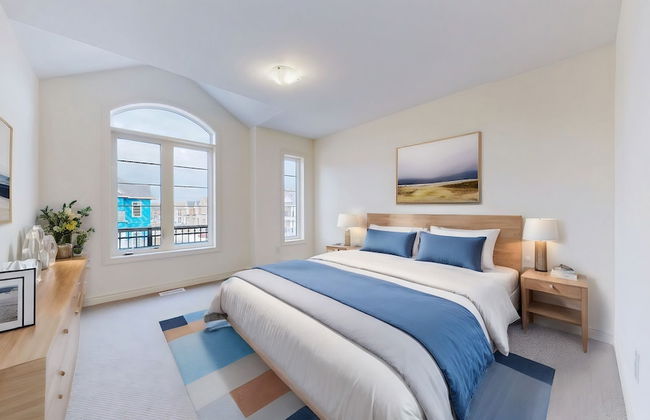 Elegance Modern 4-bedroom Home With Luxury Comforts - Photo 3