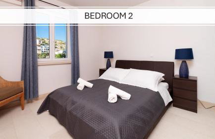 VILLA PHILIPPA - luxurious five-room villa - idyllic location - first row to the sea - spectacular view of the sea bay - unforgettable sunsets - 15 minutes from Supetar ferry port - free parking - private heated pool - Foto 20