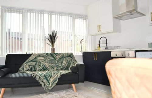 Stylish 1BR Ensuite Apt Wifi, Smart TV, Parking - Foto 13