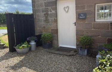 The Hayloft Cottage - Photo 3