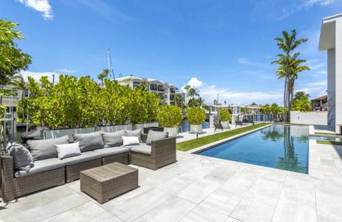 Three Story Waterfront Villa with Basketball and Mini Golf - Foto 57