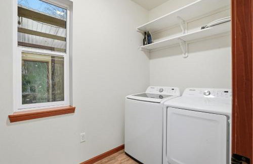 Cozy 3BR Alaska Retreat with Private Sauna home - Foto 24