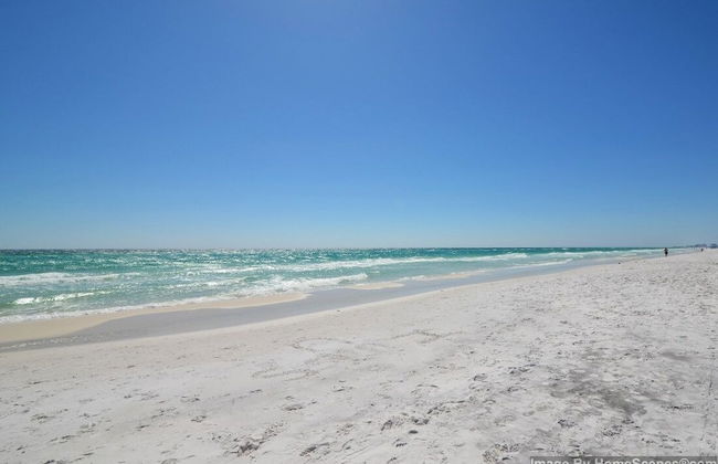 Enclave 202a 2 Bedroom Condo by RedAwning - Foto 27