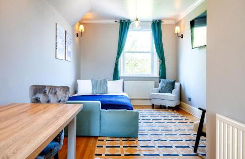 Large 1 Bedroom in Center of London (4) - Photo 24