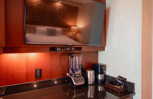 No Resort Fee Strip View Balcony+ Valet Parking - Foto 19