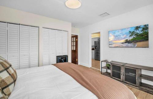 Tropical Park Oasis Peaceful Miami Family Home - Photo 17