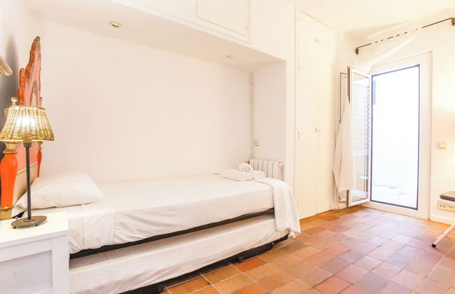 Newly Renovated Beachfront Apartment Ideally Located in Penelope - Foto 8