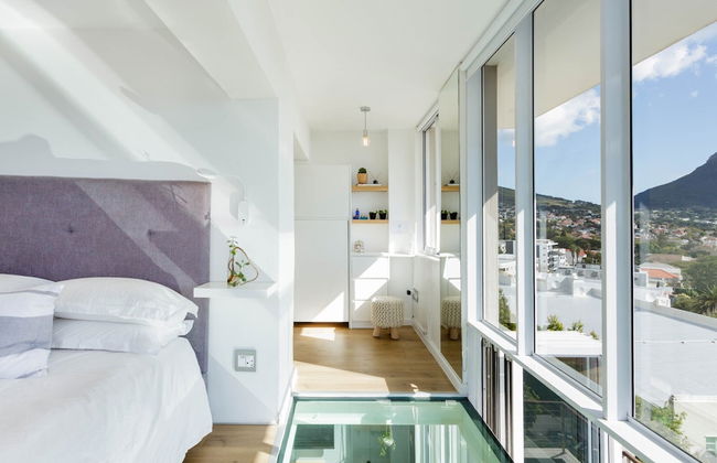 Modern, Chic Penthouse With Mountain, City Sea Views - Foto 11