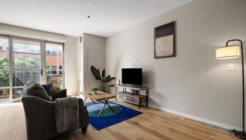 CozySuites Mill District with pool gym #13 - Foto 3