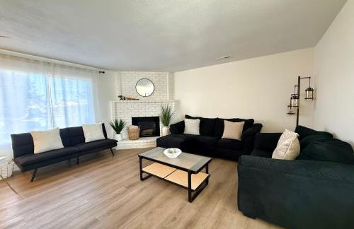 Peaceful Modern Home, Cozy Nights - Foto 5