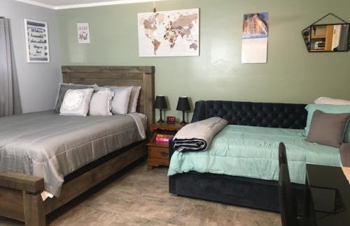 Home Away From Home, Recently Renovated - Foto 20