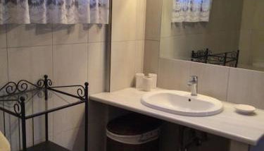 An all comforts home - Photo 5