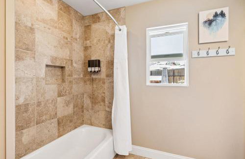 Happy House Getaway - Pool, Hot Tub & Wine Country - Foto 19