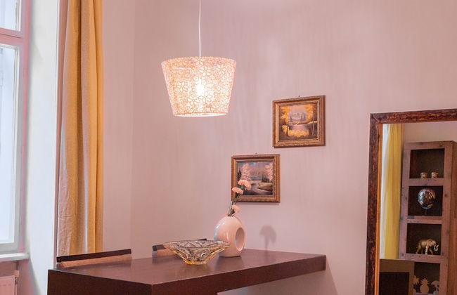 Vibrant Apartment Near Downtown - Foto 1