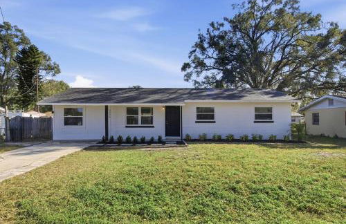 Elegant Auburndale Rooms Near the Speedway & Lake - Foto 44