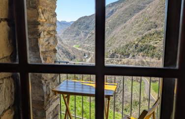 Casa Rústica y Chic con Chimenea y Vistas Panorámicas de La Vall de Boí - Foto 7