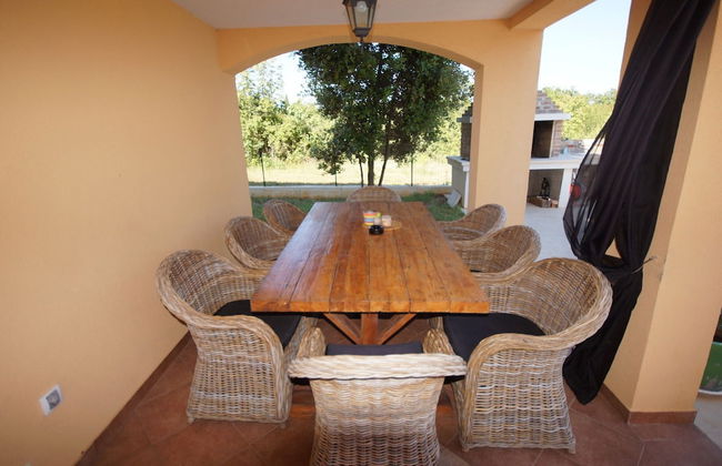 Villa in Rakalj Near Beaches With Pool - Foto 33