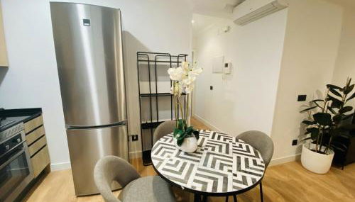 AH - Estudio Moderno en Madrid Río a 10 Min del Centro - Photo 4