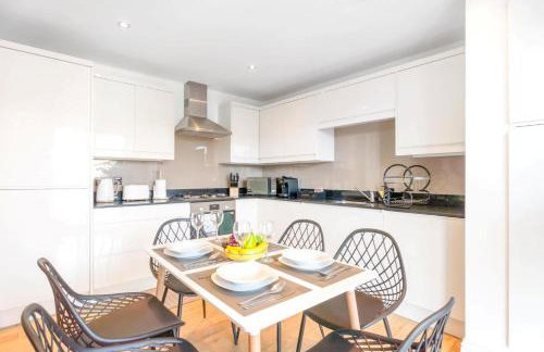 Modern 2 Bedroom 2 Bathroom Apartment With Balcony Near Shoreditch Sleeps 6 - Foto 13