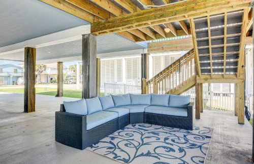 Private Dock and Patio Waterfront Galveston Retreat - Photo 31