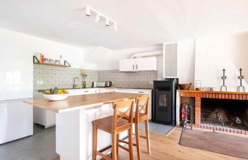 Casa acollidora i familiar amb jardi i barbacoa - Foto 3