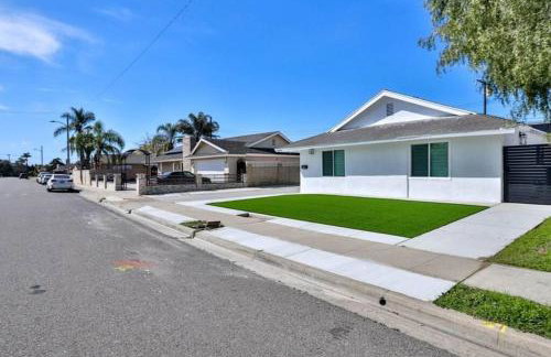 H&H New Built 2023 Hidden Gem Heart of OC 3 Queen Beds - Foto 43