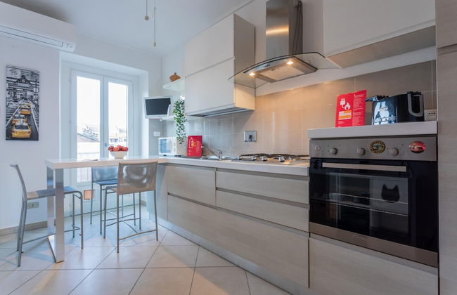 Luminoso Appartamento a due Passi da Porta Susa by Wonderful Italy - Foto 3