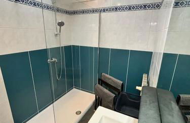 Mini-Loft, terrasse 24m2, Internet Haut-débit, garage privé et place de parking - Foto 13