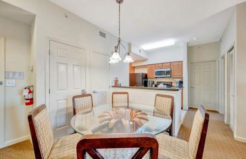 2BR Fireworks View with Pool & Spa 5 Minutes to Disney - Foto 8