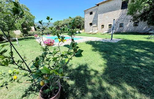 Elegant Farmhouse Retreat in Poreta, Italy - Foto 152