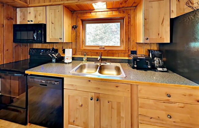 Sandys Beach House - Photo 6