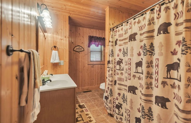 Cozy Mountain Retreat W/ Scenic Views 3 Bedroom Home by RedAwning - Foto 22