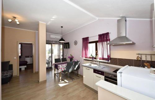 Apartments Lavanda - free parking and grill - Foto 1