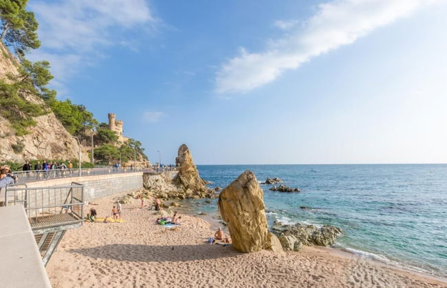 Camelia in Llafranc With 4 Bedrooms and 3 Bathrooms - Photo 19