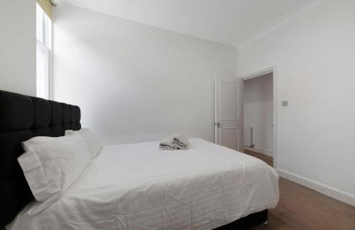 Shaa Road 2 Bedroom Flat Ground Floor Sleeps 6 - Foto 15