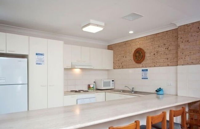 Bombora at Fingal Bay - Photo 7