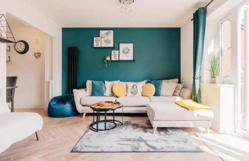 Beautiful 3 Bedroom Home Near Worcester - Photo 53