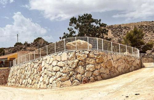 La casica de madera con Jacuzzi exterior y barbacoa - Foto 19