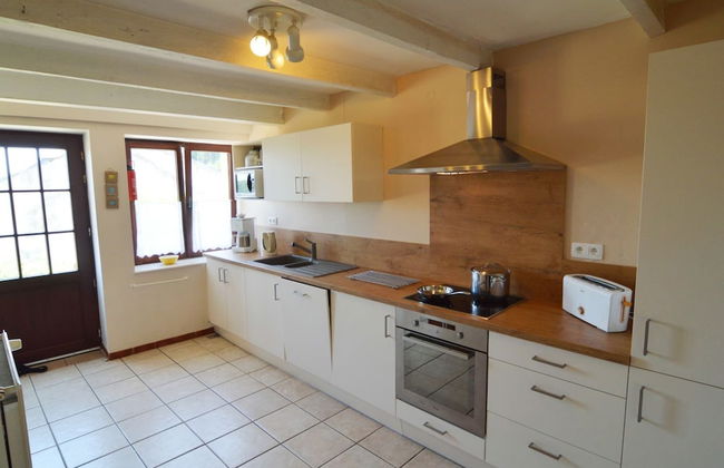 Modern Farmhouse in Chassepierre With Terrace - Photo 14